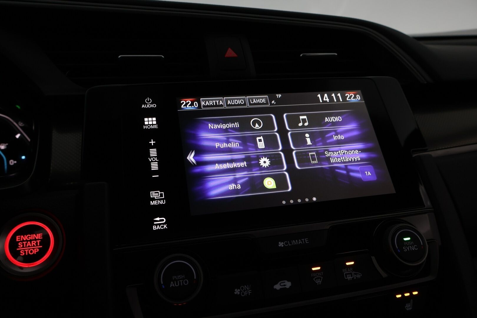 Honda Civic 2017 HB 129 hv Sport Premium - Adapt.Vakkari / BLIS / P.Kamera / Kattoluukku / Vetokoukku / Keyless / Navi / Suomiauto