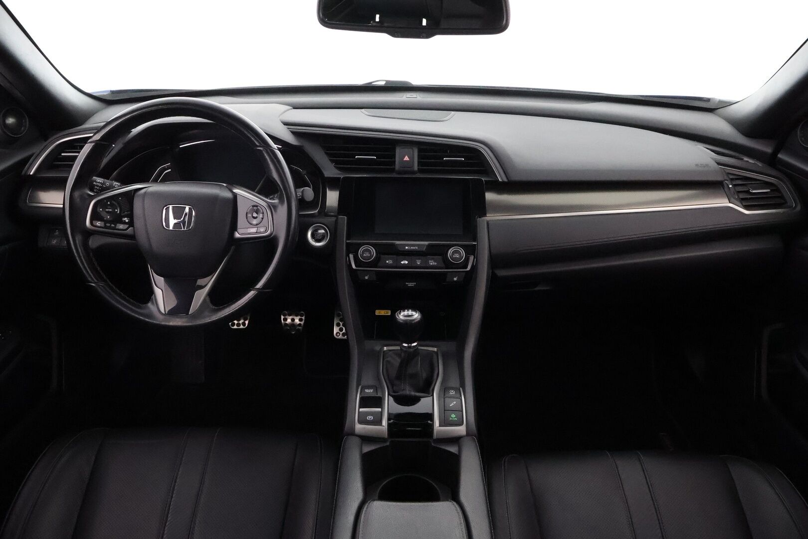 Honda Civic 2017 HB 129 hv Sport Premium - Adapt.Vakkari / BLIS / P.Kamera / Kattoluukku / Vetokoukku / Keyless / Navi / Suomiauto