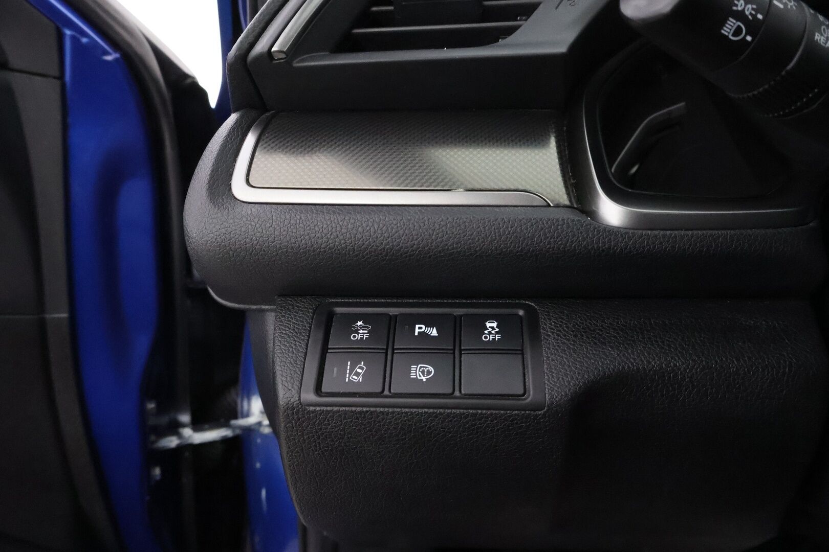 Honda Civic 2017 HB 129 hv Sport Premium - Adapt.Vakkari / BLIS / P.Kamera / Kattoluukku / Vetokoukku / Keyless / Navi / Suomiauto