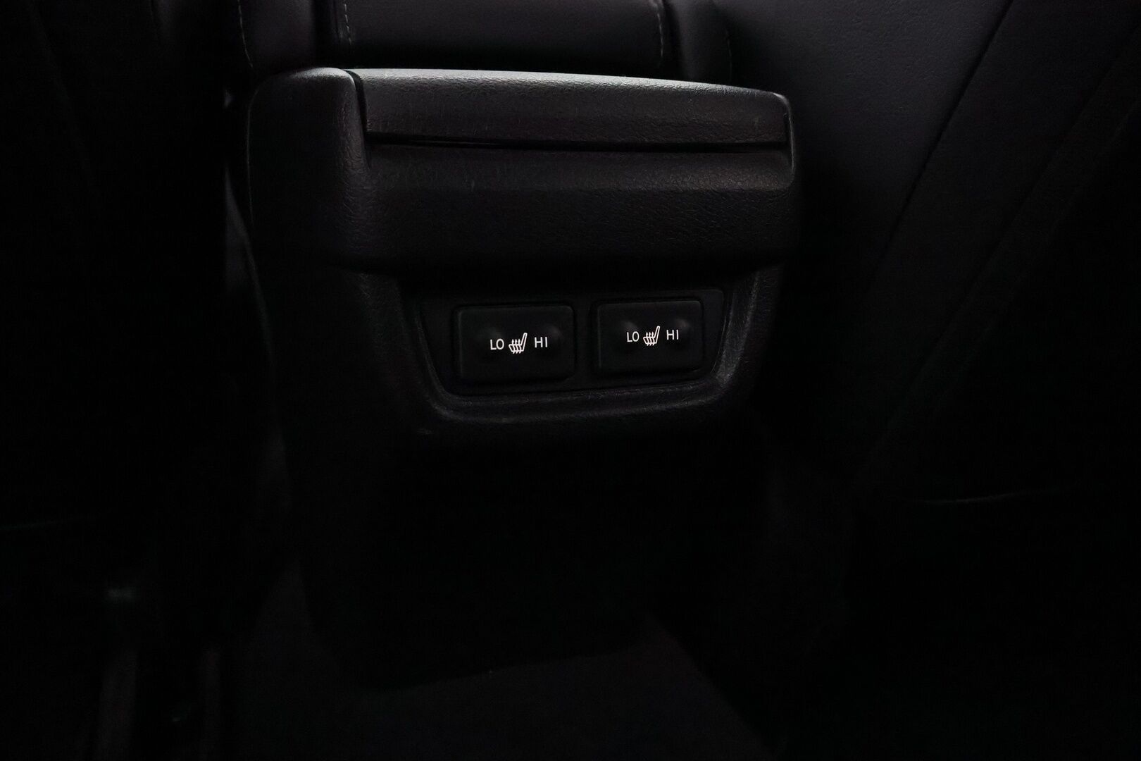 Honda Civic 2017 HB 129 hv Sport Premium - Adapt.Vakkari / BLIS / P.Kamera / Kattoluukku / Vetokoukku / Keyless / Navi / Suomiauto