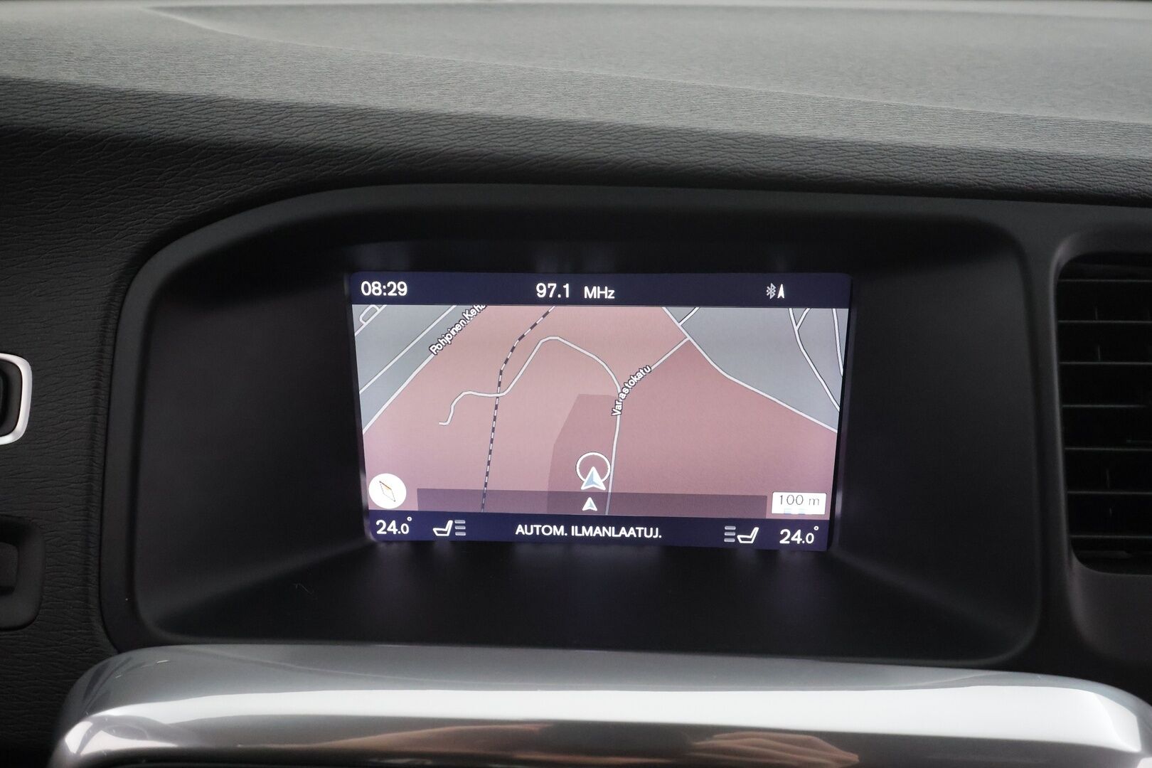 Volvo V60 2017 D4 AWD Business R Design aut - | Suomi-auto | Webasto | Koukku | Vakkari | Xenon | P.tutka | Navi | Keyless | Jakopää tehty! |