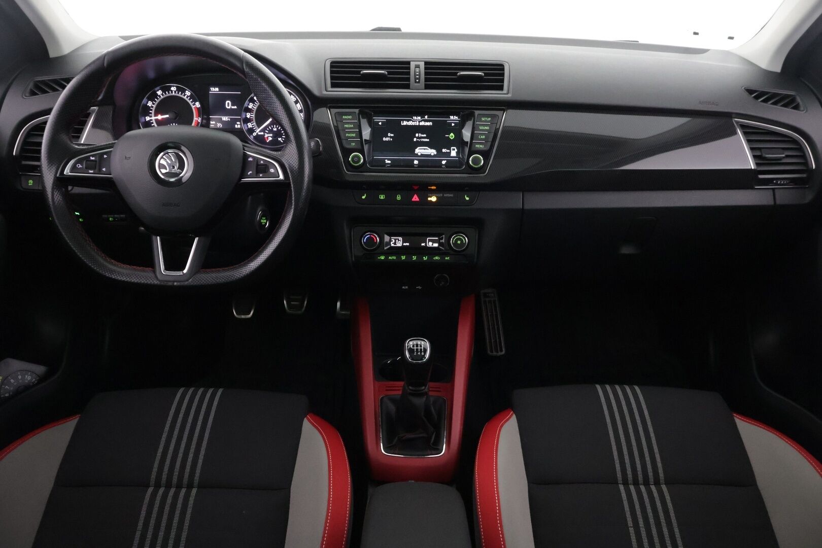 Skoda Fabia 2017 Combi 1,2 TSI 110 Monte Carlo *Panoraama / Keyless / Xenon / Tutkat / Lohko+Sisälämmitin* - * Suomi-auto / Kahdet renkaat vanteineen * - HULLU BLACKWEEK KORKOTARJOUS 2,49%