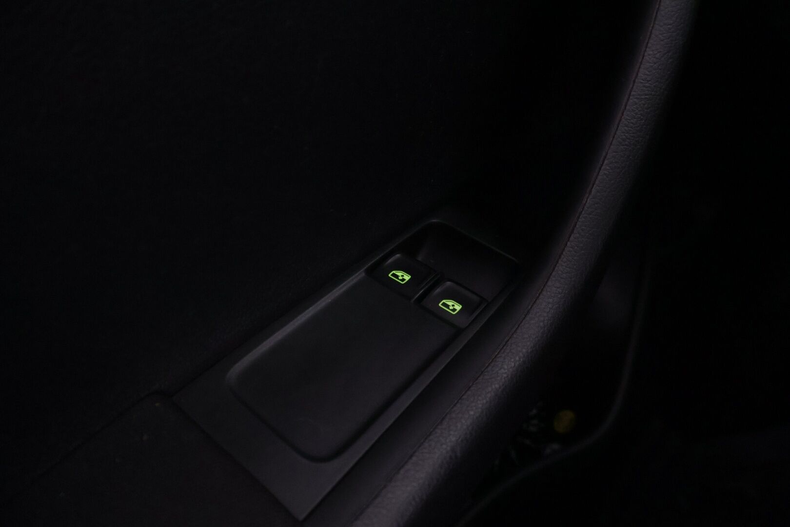 Skoda Fabia 2017 Combi 1,2 TSI 110 Monte Carlo *Panoraama / Keyless / Xenon / Tutkat / Lohko+Sisälämmitin* - * Suomi-auto / Kahdet renkaat vanteineen *