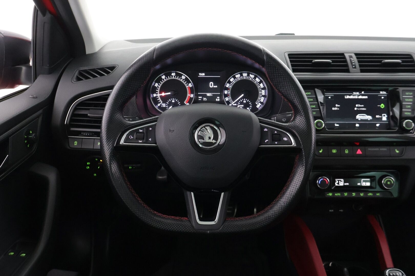 Skoda Fabia 2017 Combi 1,2 TSI 110 Monte Carlo *Panoraama / Keyless / Xenon / Tutkat / Lohko+Sisälämmitin* - * Suomi-auto / Kahdet renkaat vanteineen * - HULLU BLACKWEEK KORKOTARJOUS 2,49%