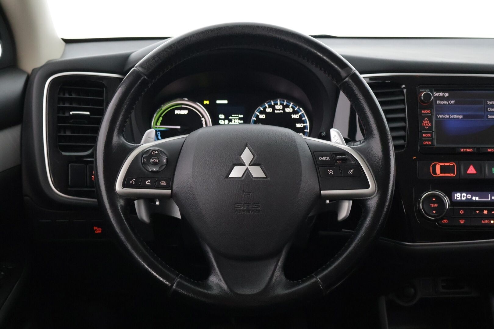 Mitsubishi Outlander 2014 PHEV Intense *MYYDÄÄN HUUTOKAUPAT.COM*