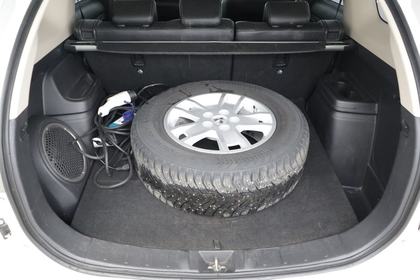 Mitsubishi Outlander 2014 PHEV Intense *MYYDÄÄN HUUTOKAUPAT.COM*