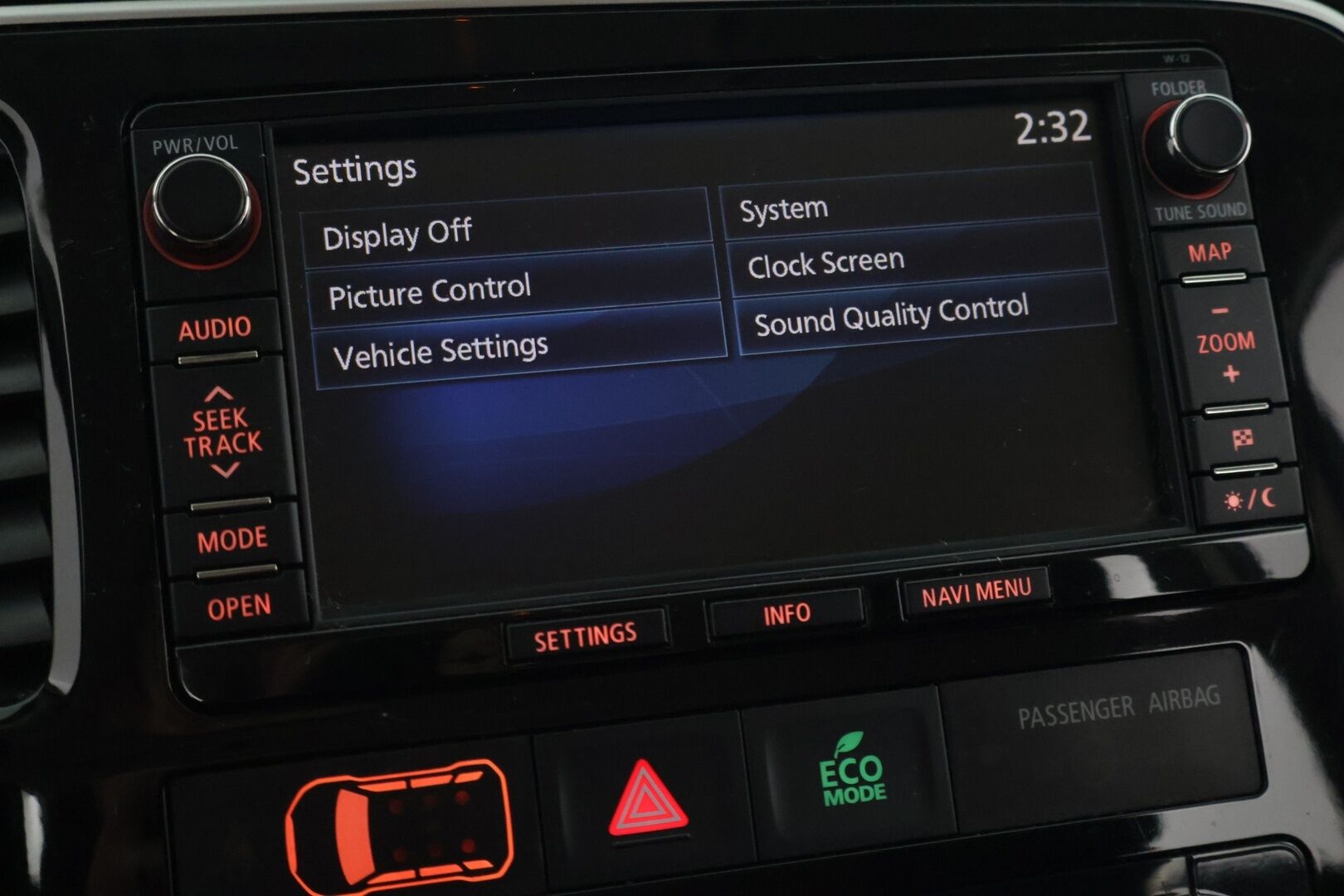 Mitsubishi Outlander 2014 PHEV Intense *MYYDÄÄN HUUTOKAUPAT.COM*