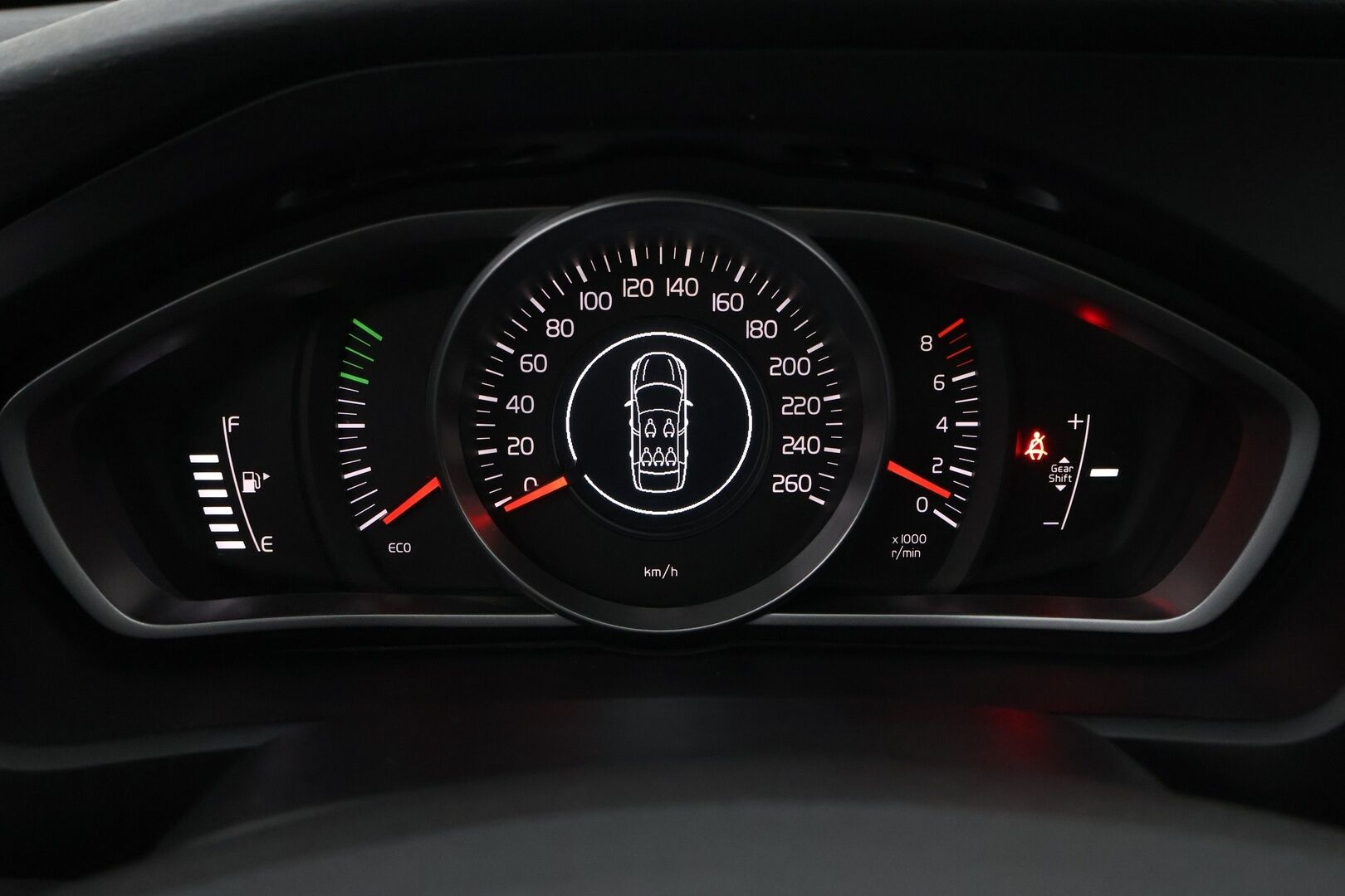 Volvo V40 Cross Country 2017 T3 Momentum - Suomiauto / Facelift / Vetokoukku / High Performance Audio / Vakkari / Lohko / Peruutustutka / Jakopää tehty!