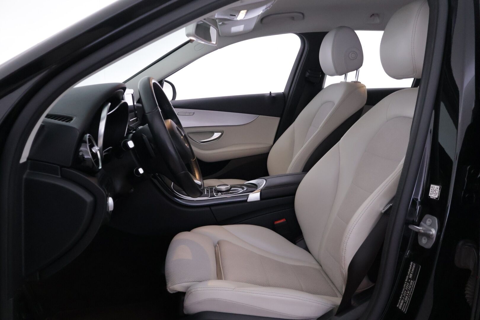 Mercedes-Benz C 2018 180 T A Edition Avantgarde - | ILS | Lohko+sisähaara | Osanahkaverhoilu | Vetokoukku | 