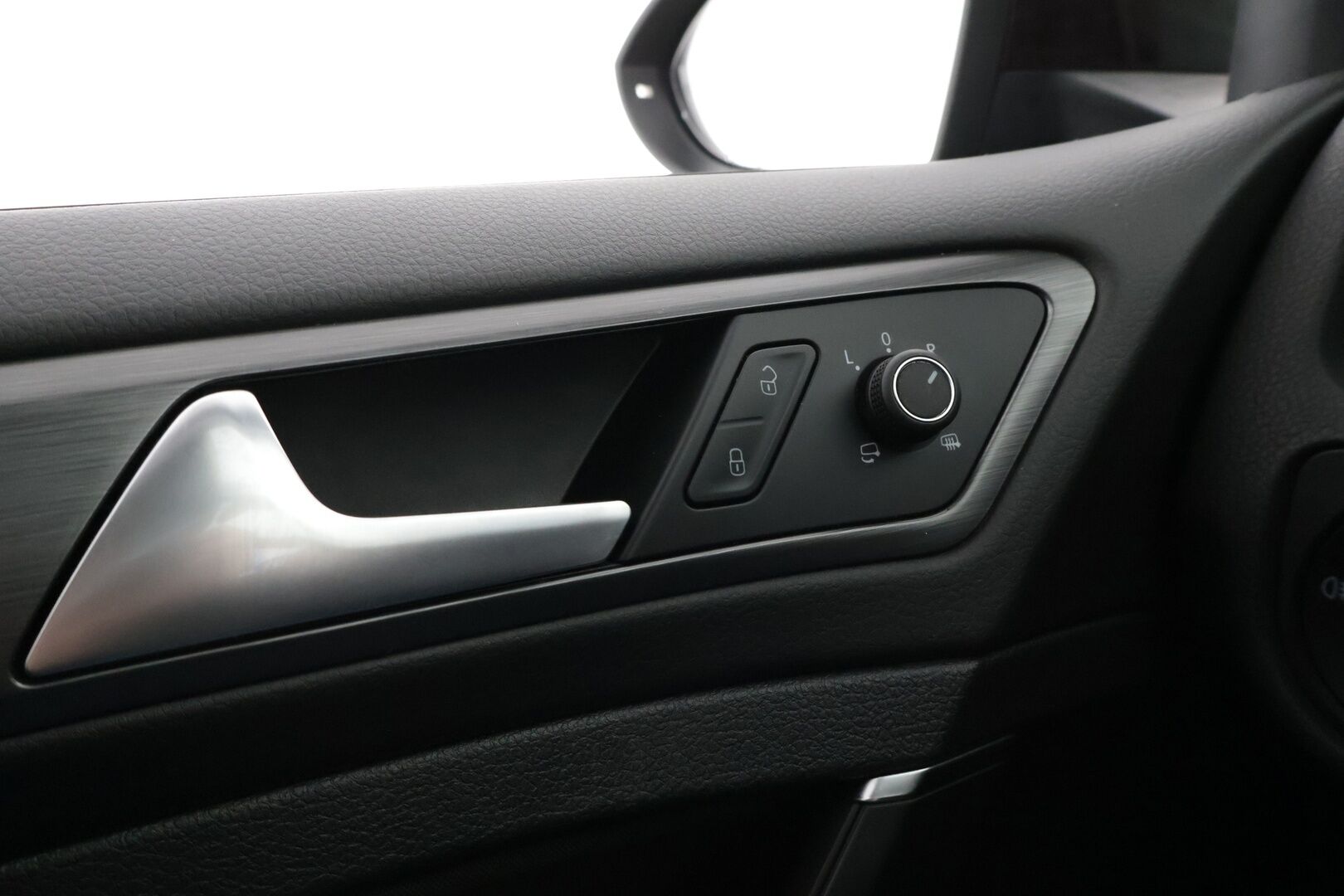 Volkswagen Golf 2017 Variant Comfortline 1,5 TSI EVO 96 kW (130 hv) BLUEMOTION DSG-automaatti **Suomi-auto / ACC / Hierovat istuimet - Suomi-auto / Hierovat etu-istuimet / ACC