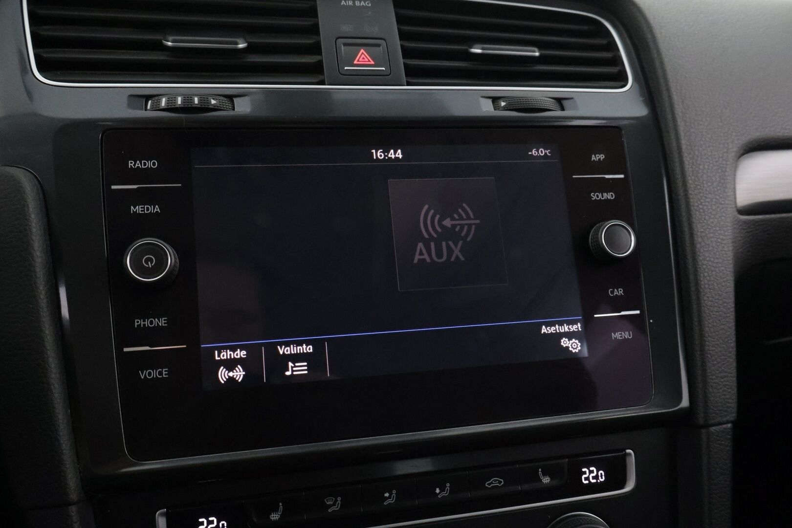 Volkswagen Golf 2017 Variant Comfortline 1,5 TSI EVO 96 kW (130 hv) BLUEMOTION DSG-automaatti **Suomi-auto / ACC / Hierovat istuimet - Suomi-auto / Hierovat etu-istuimet / ACC