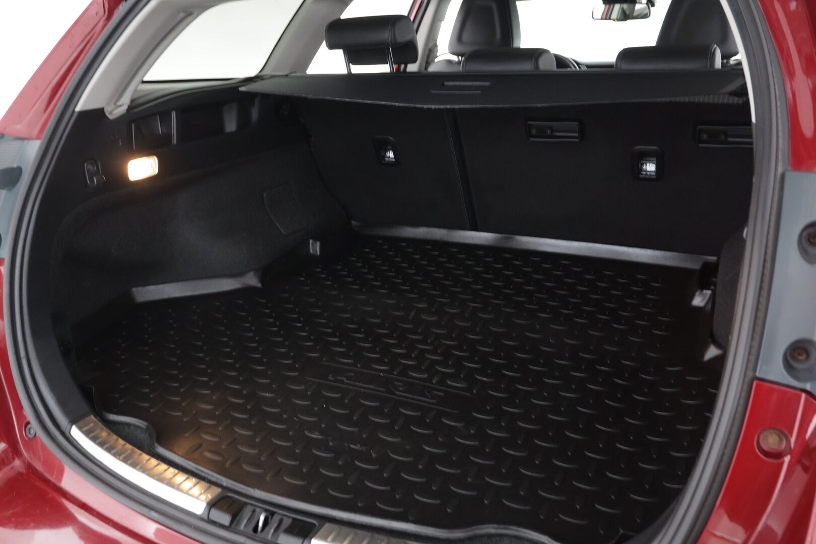 Toyota Auris 2018 Touring Sports 1,8 Hybrid Premium *Peruutuskamera/ Isolla näytöllä/ Vetokoukkutöllä