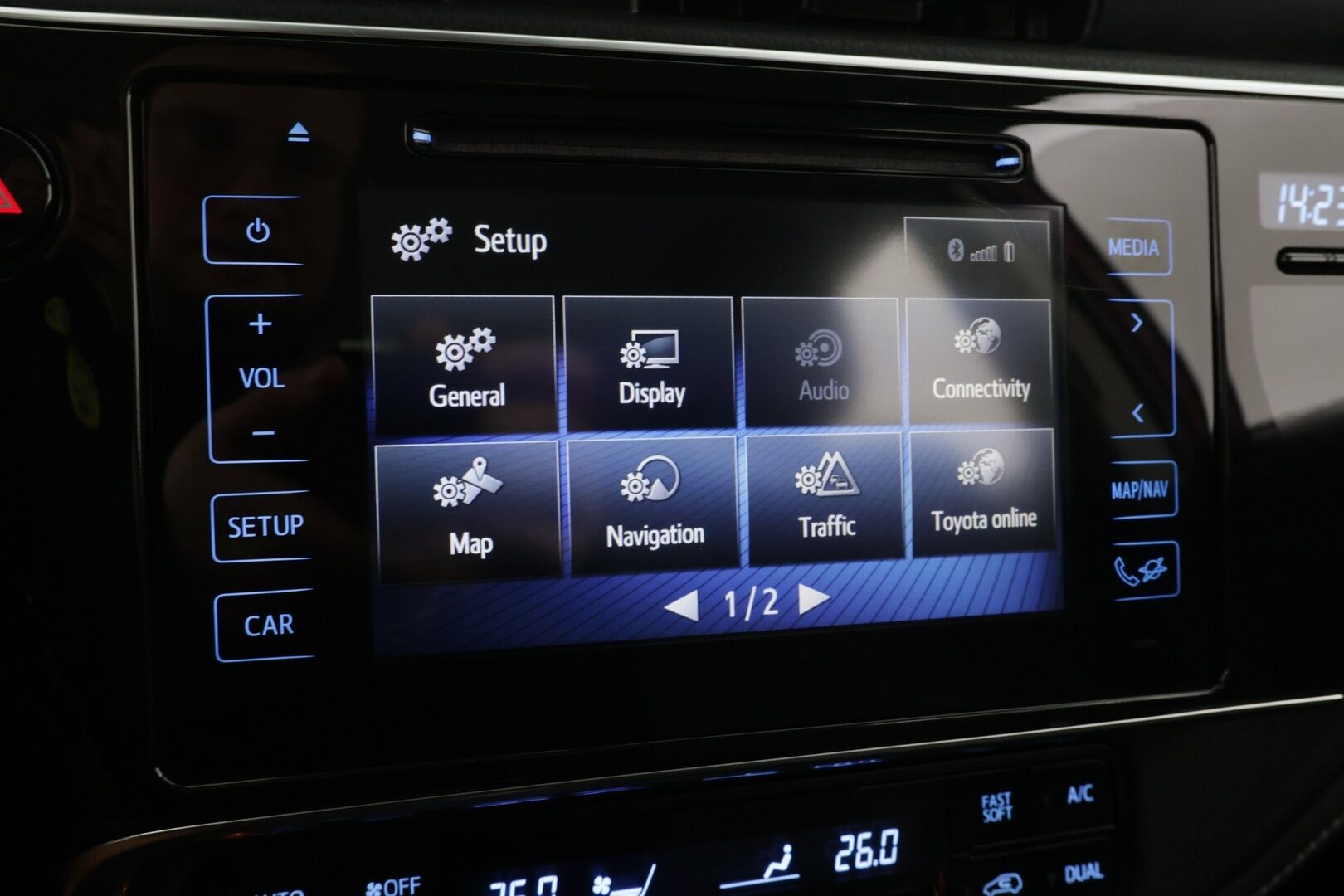 Toyota Auris 2018 Touring Sports 1,8 Hybrid Premium *Peruutuskamera/ Isolla näytöllä/ Vetokoukkutöllä