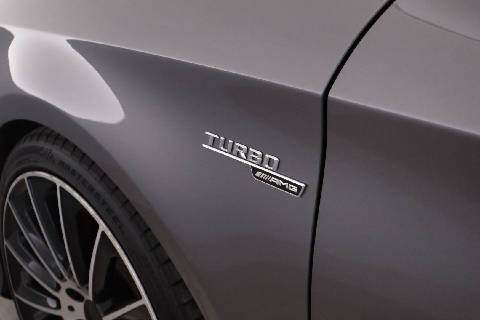 Mercedes-Benz CLA 45 AMG 2016 4MATIC Shooting Brake * H&K / ILS / Panorama / Sport-Putkisto / Navi / Muistit * - *Juuri huollettu / Upea äänimaailma / Kahdet renkaat vanteilla*