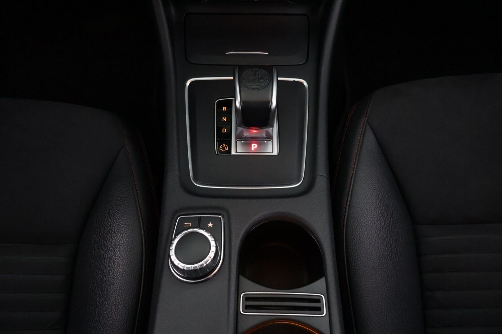 Mercedes-Benz CLA 45 AMG 2016 4MATIC Shooting Brake * H&K / ILS / Panorama / Sport-Putkisto / Navi / Muistit * - *Juuri huollettu / Upea äänimaailma / Kahdet renkaat vanteilla*