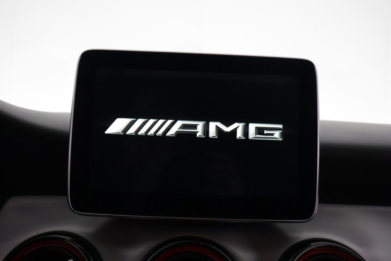 Mercedes-Benz CLA 45 AMG 2016 4MATIC Shooting Brake * H&K / ILS / Panorama / Sport-Putkisto / Navi / Muistit * - *Juuri huollettu / Upea äänimaailma / Kahdet renkaat vanteilla*