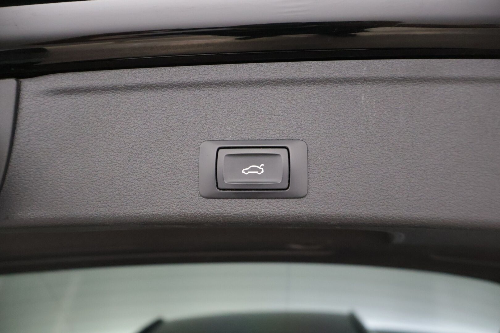 Audi A4 2016 Avant Business Sport 2,0 TDI 110 kW S tronic ** Tutkat / Sport-penkit / Bluetooth / LED ** - * Siisti, vähän ajettu yksilö! / Jakohihna juuri vaihdettu! / Kaksilla renkailla! *