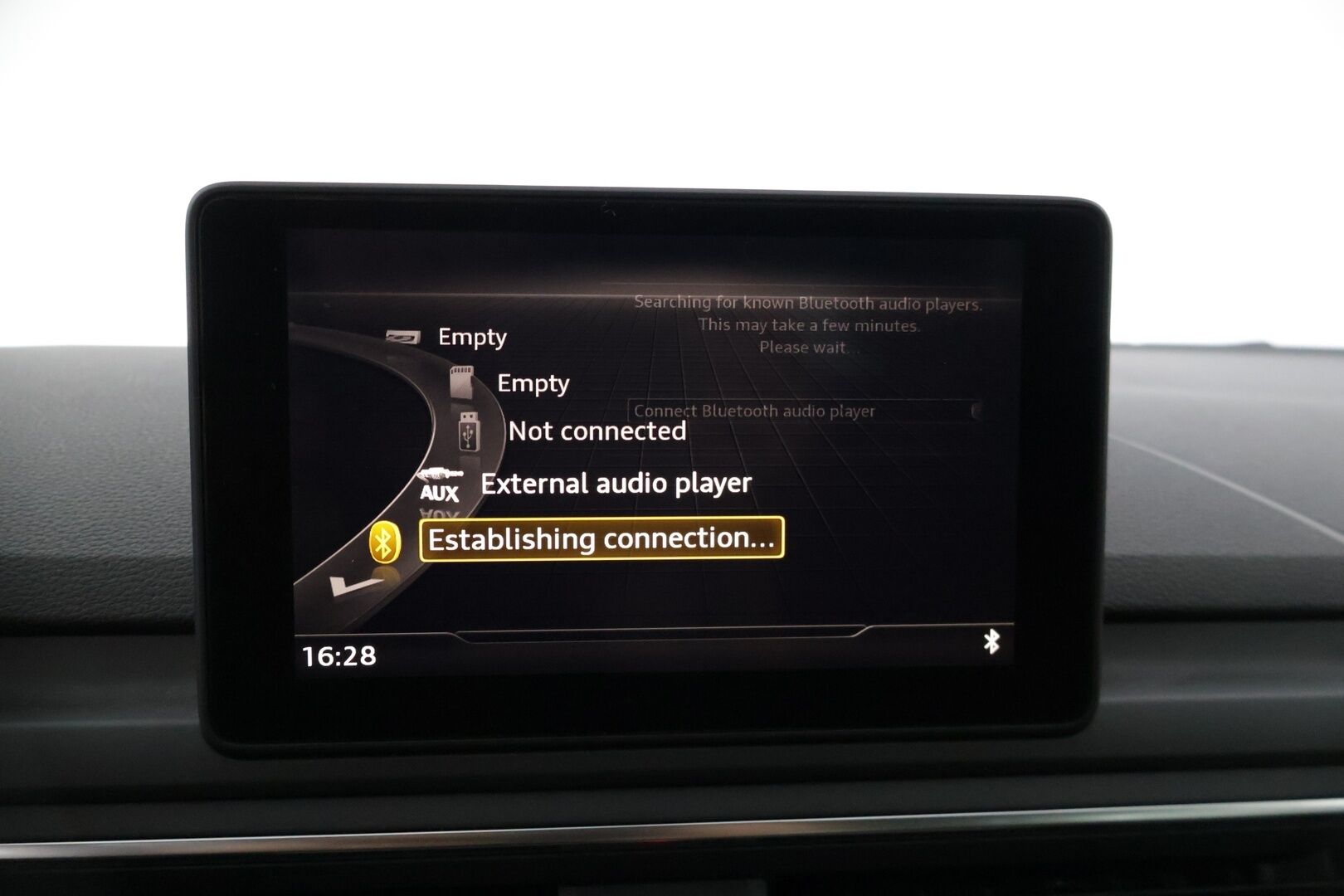 Audi A4 2016 Avant Business Sport 2,0 TDI 110 kW S tronic ** Tutkat / Sport-penkit / Bluetooth / LED ** - * Siisti, vähän ajettu yksilö! / Jakohihna juuri vaihdettu! / Kaksilla renkailla! *