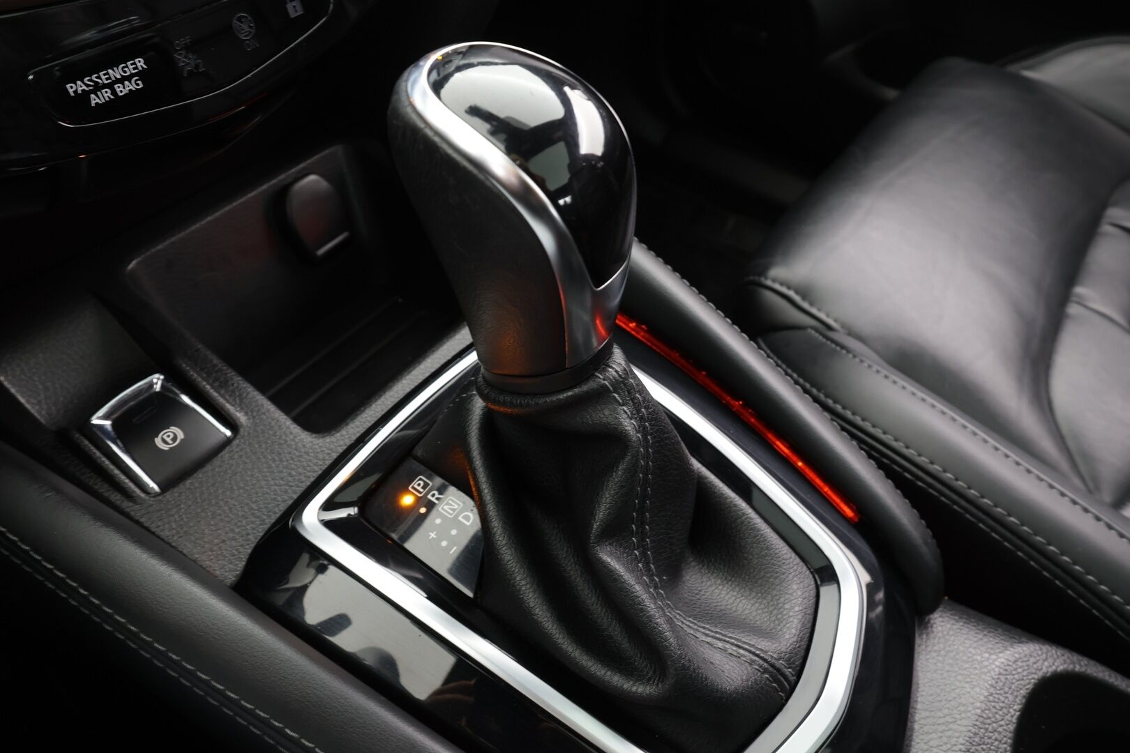 Nissan Qashqai 2018 DIG-T 115 Tekna+ 2WD Xtronic Bose PFEB * Bose / LED / 360° / Lasikatto / Muistipenkki / Navi / Kaistavahti / Keyless * - Suomi-auto / Kahdet renkaat