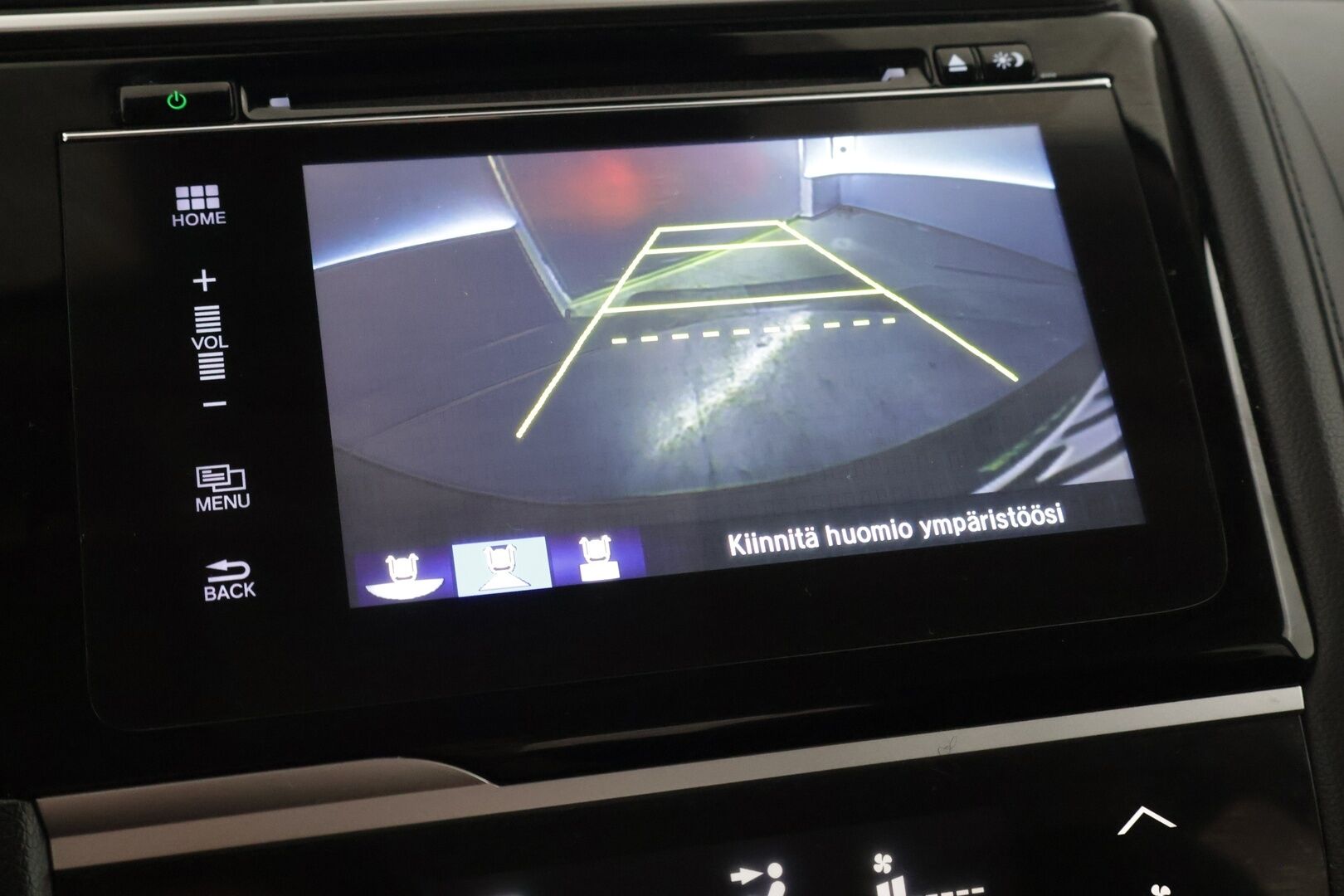 Honda Jazz 2018 5D 1,3 Elegance Navi CVT **Siisti ja vähän ajettu / Kamera / Tutkat / Vakkari** - Kahdet renkaat aluvantein / Tutkat edessä ja takana / Hyvä huoltohistoria