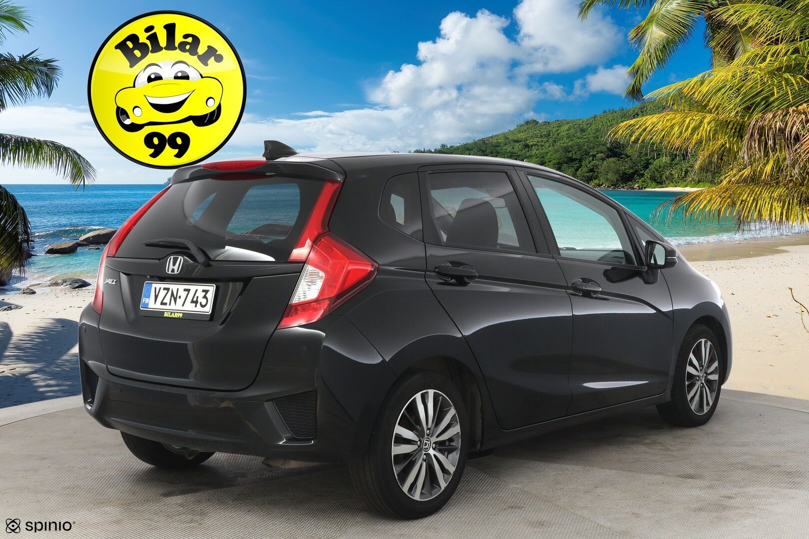 Honda Jazz 2018 5D 1,3 Elegance Navi CVT **Siisti ja vähän ajettu / Kamera / Tutkat / Vakkari** - Kahdet renkaat aluvantein / Tutkat edessä ja takana / Hyvä huoltohistoria