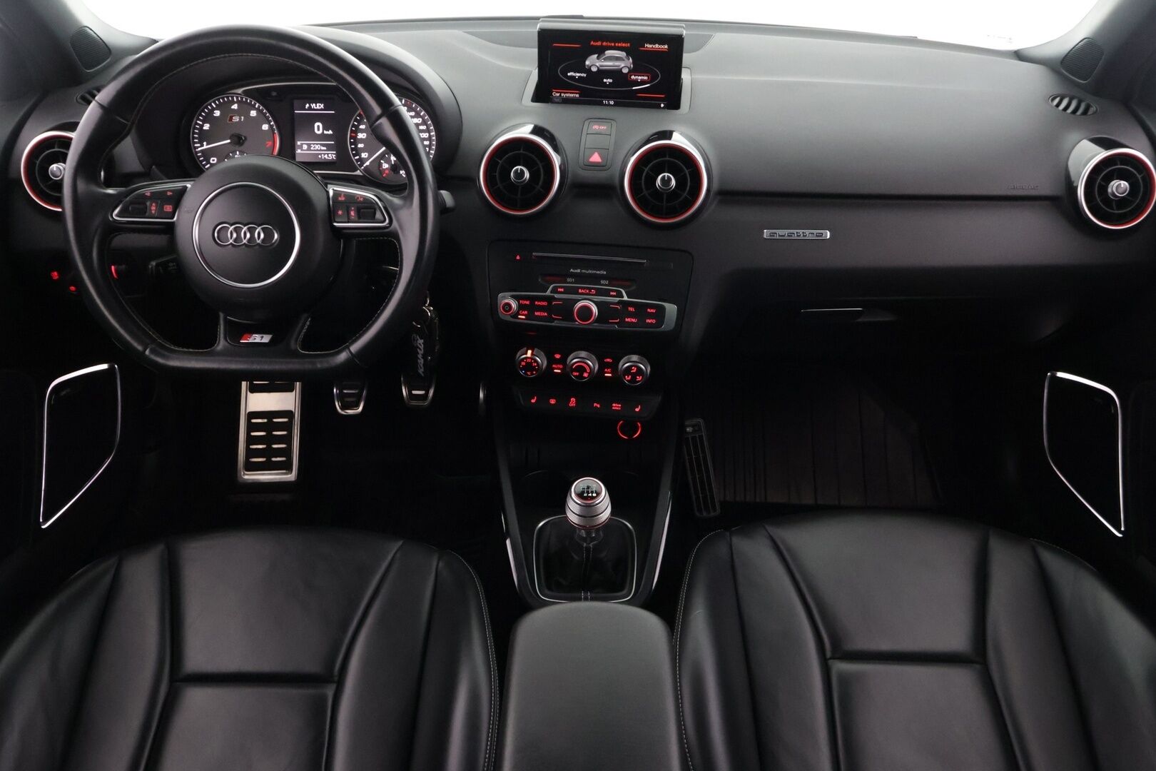 Audi S1 2015 231hv Quattro 2,0 * Bose / Lohko+Sisälämmitin / Nahkasisusta / MMI Plus / Tutkat / Xenon  / Black-Gloss Styling * - *Kahdet renkaat vanteineen / Sähäkkä neliveto* - HULLU BLACKWEEK KORKOTARJOUS 2,49%