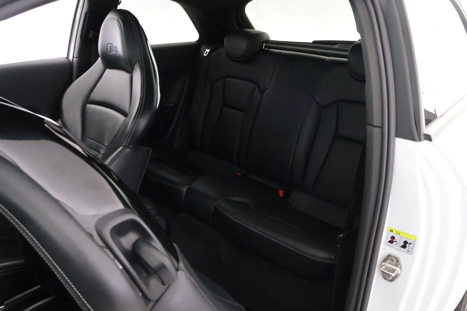 Audi S1 2015 231hv Quattro 2,0 * Bose / Lohko+Sisälämmitin / Nahkasisusta / MMI Plus / Tutkat / Xenon  / Black-Gloss Styling * - *Kahdet renkaat vanteineen / Sähäkkä neliveto* - HULLU BLACKWEEK KORKOTARJOUS 2,49%