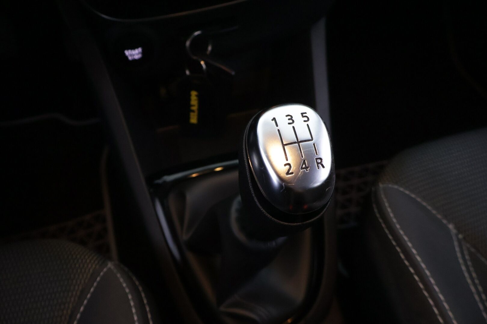 Renault Clio 2018 Sport Tourer Energy TCe 90 S&S Zen S17 - Suomi-auto | Vakionopeudensäädin | Navi | BassReflex | 2x Renkaat |