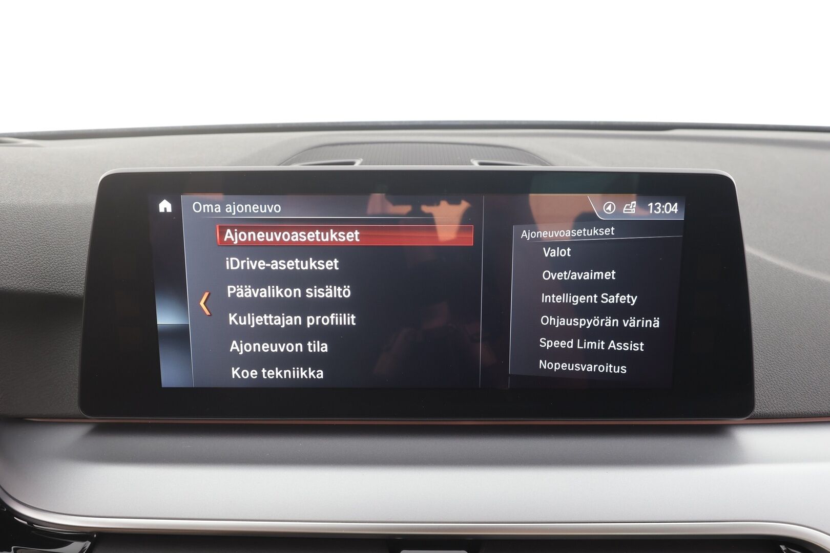 BMW 520 2018 G30 Sedan 520i A Business Comfort - | HUD | ACC | Adapt.LED | 360 | Muistipenkki | Navi | Kaistavahti | Katveavustin | Suomi-auto | Kahdet renkaat | Merkkihuollot | 