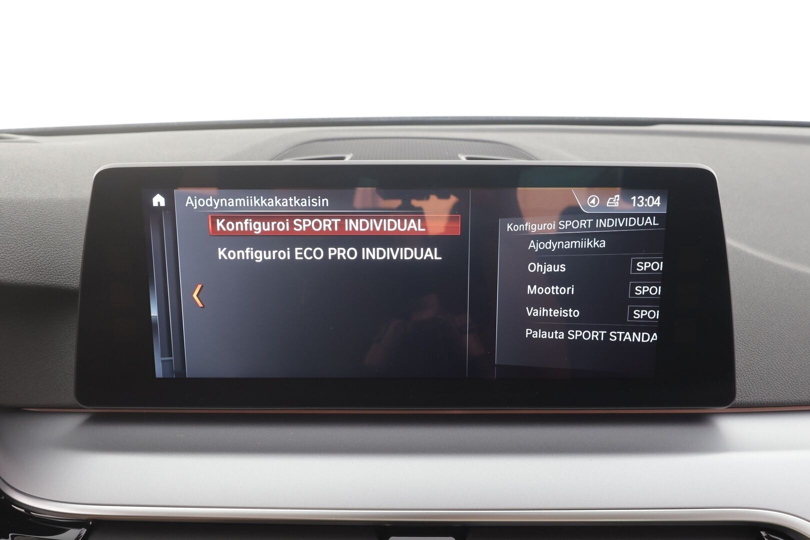 BMW 520 2018 G30 Sedan 520i A Business Comfort - | HUD | ACC | Adapt.LED | 360 | Muistipenkki | Navi | Kaistavahti | Katveavustin | Suomi-auto | Kahdet renkaat | Merkkihuollot | 