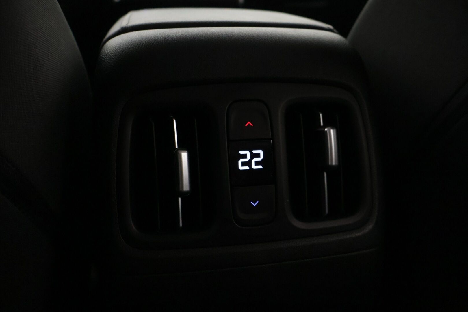 Hyundai Tucson 2021 1,6 T-GDI 150 hv 48V hybrid 7-DCT-aut Premium MY21 *ACC / Digimittaristo / BLIS / Navi / KRELL / P-Kamera / LED* - *Merkkihuollettu / 2x Renkaat / Suomi-auto / Ratinlämmitin*