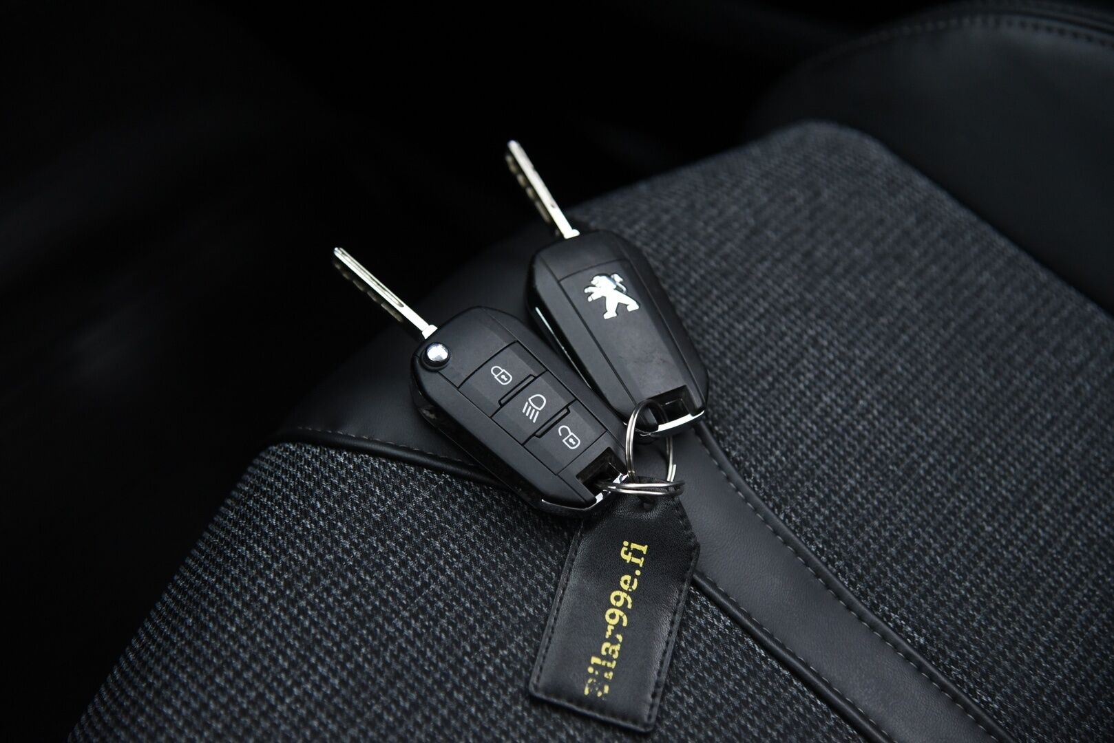 Peugeot 3008 2018 Allure PureTech 130 Automaatti** Myydään huutokaupat.com:issa!