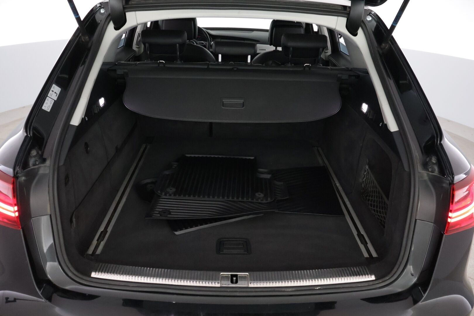 Audi A6 2018 Avant S line Business Sport 2,0 TDI 140 kW quattro S tronic *Ilma-alusta / Adapt Vakkari / Sähkökoukku / SLine* - *Neliveto / Huippuvarusteet / tyylikäs S-Line* 