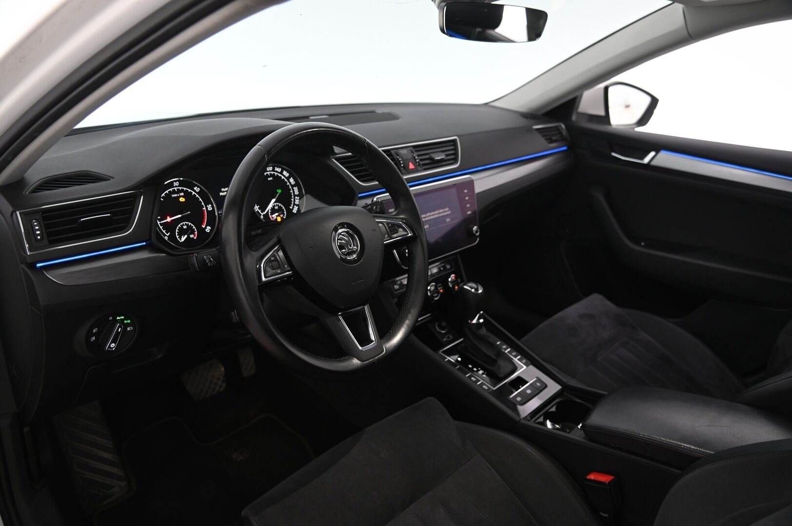 Skoda Superb 2018 2,0 TDI 150 Style BusinessLine DSG Autom. - *Myydään Huutokaupat.com*