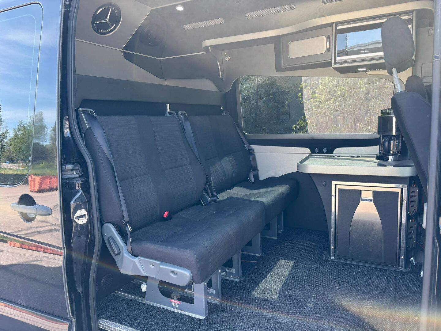 Mercedes-Benz Sprinter 2018 319CDI-3,5/37 KB keskipitkä A2 A - | B-kortilla ajettava | 2+4 välitila | Vakkari | Webasto | Invertteri | P*Kamera | Vetokoukku | 2x Renkaat |