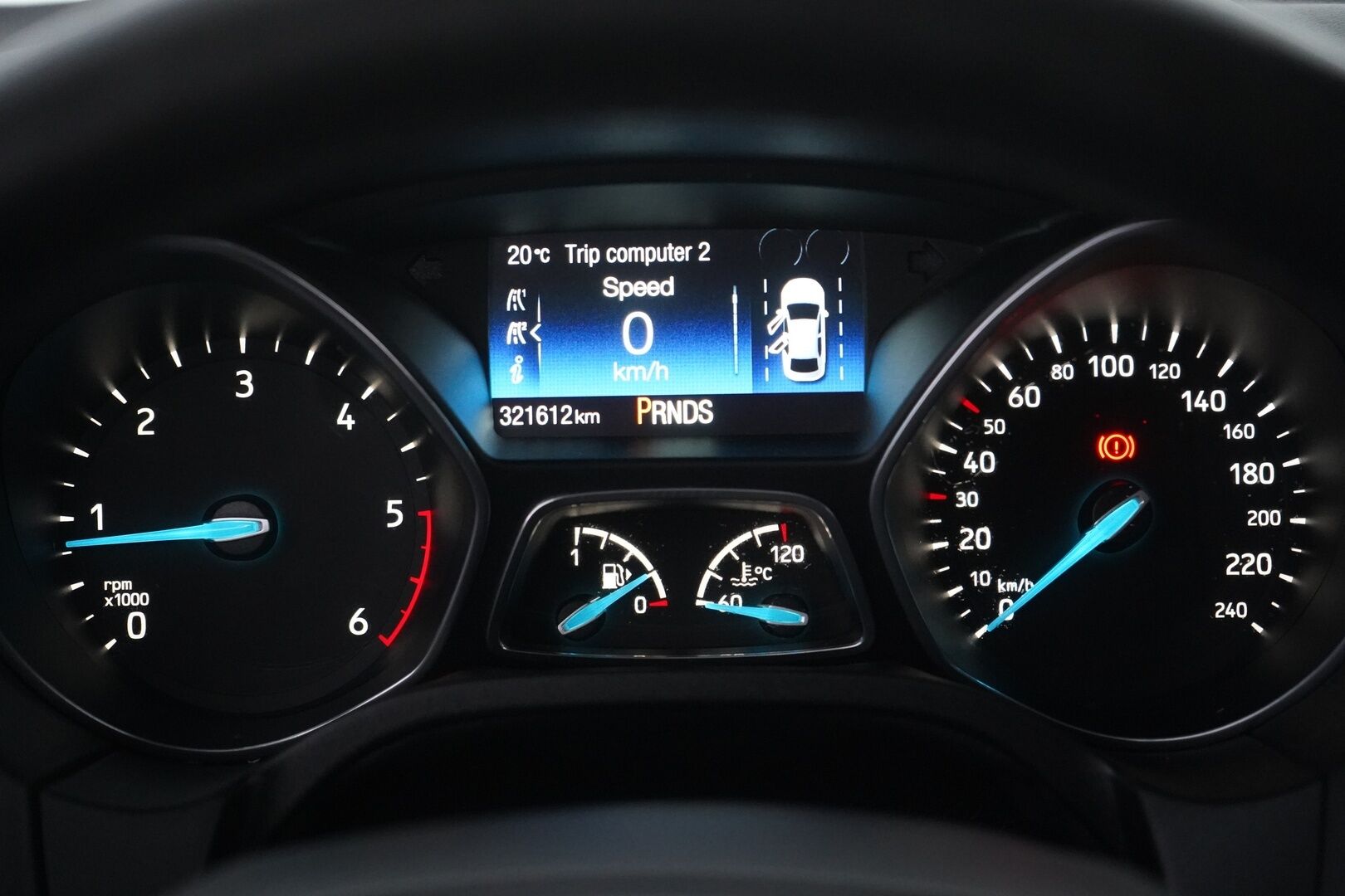 Ford Focus 2015 2,0 TDCi 150 hv Start/Stop PowerShift A6 Titanium Business Wagon *YritysOutlet - Myydään vain yrityksille* - YritysOutlet - Myydään vain yrityksille | Vakkari | Lohko | Tutkat | Puolinahat | Bluetooth | Kahdet Fordin vanteet | Särmä huoltohistoria!