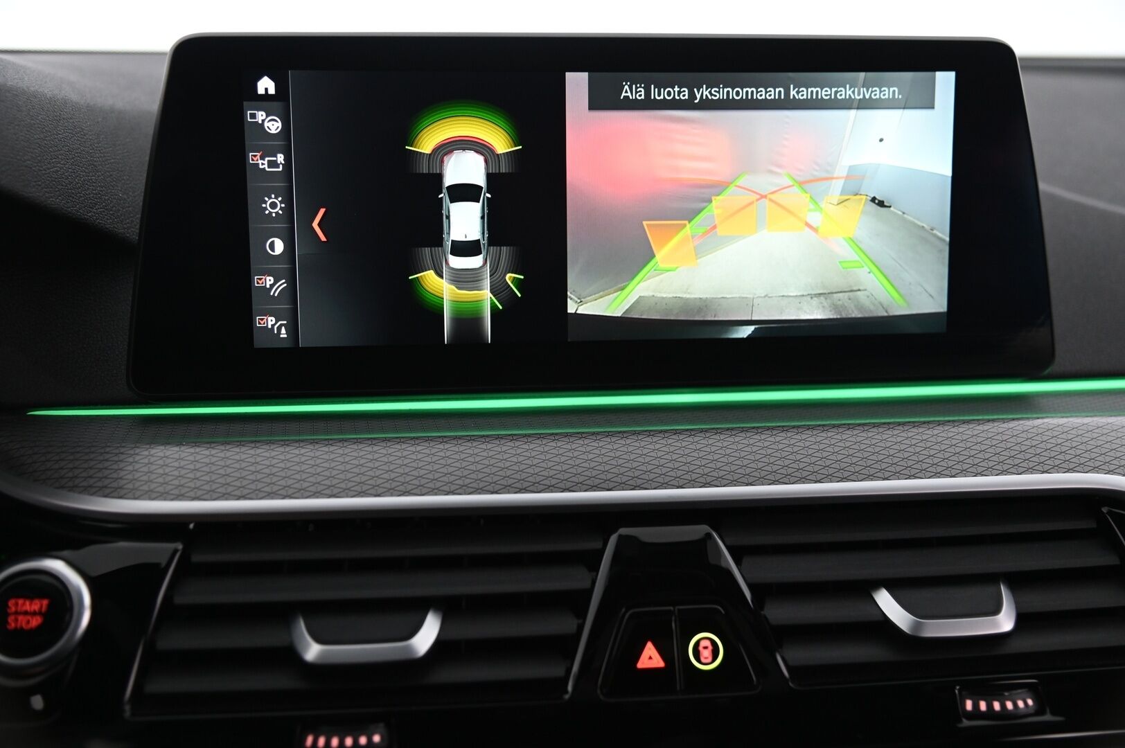BMW 530 2018 G30 Sedan M-Sport*Hifit / Kattoluukku / Myydään Huutokaupat.com* - *Myydään Huutokaupat.com /2x renkaat & alut*
