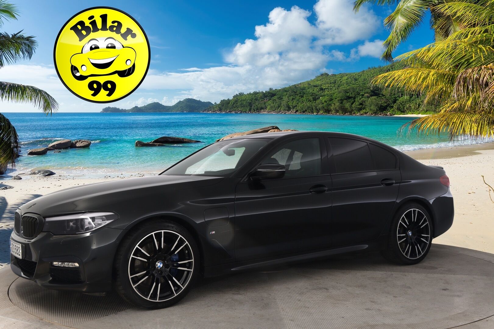 BMW 530 2018 G30 Sedan M-Sport*Hifit / Kattoluukku / Myydään Huutokaupat.com* - *Myydään Huutokaupat.com /2x renkaat & alut*