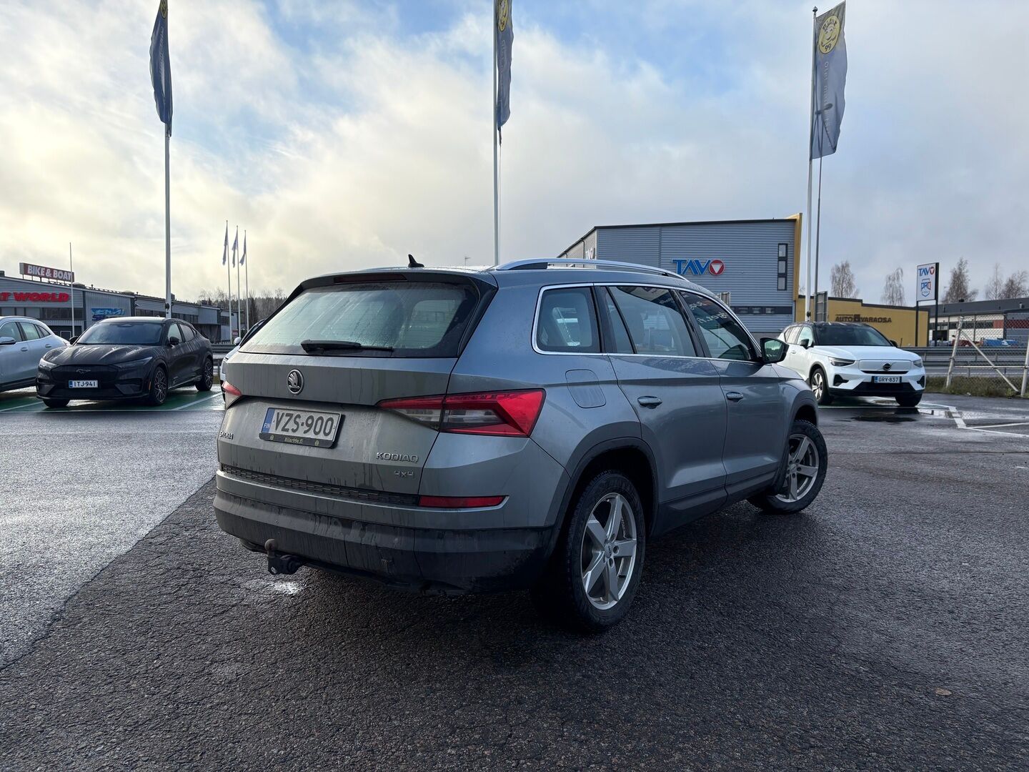 Skoda Kodiaq 2018 1,4 TSI 4x4 Ambition DSG Autom. - 2OM Suomiauto | Vetokoukku | Webasto | Adapt.LED | Ratinlämmitys | Lämmitettävä tuulilasi | Sähköluukku | Juuri tullut Tampereelle! - KORKO VAIN 3,99 %