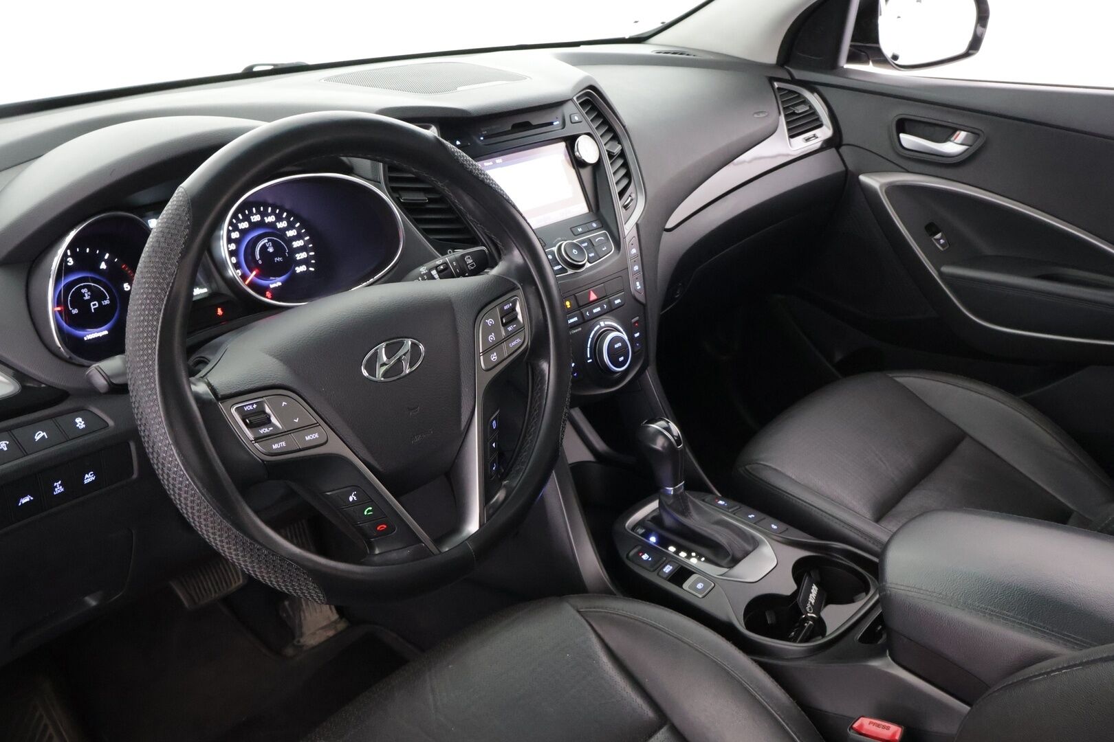 Hyundai Grand Santa Fe 2015 4WD 2,2 CRDi 145kW 6AT Premium 7-paikkainen - ** Vakkari / Muistipenkki / Nahat / Panorama / Koukku / 7-p **