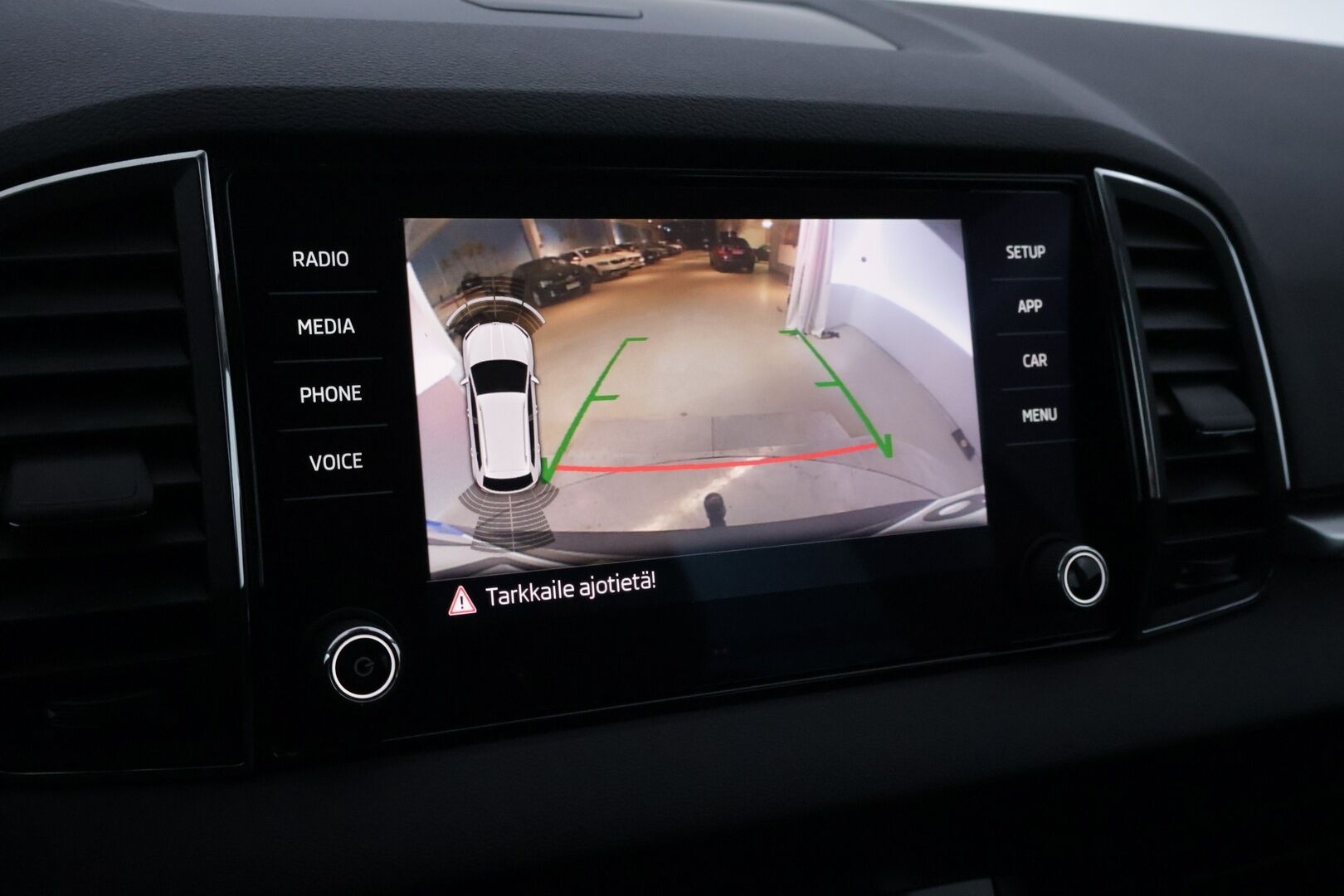 Skoda Karoq 2018 2,0 TDI 150 4x4 Style DSG - | Webasto | ACC | Koukku | Peruutuskamera | LED-valot | Kaukovaloautomatiikka | Tutkat |