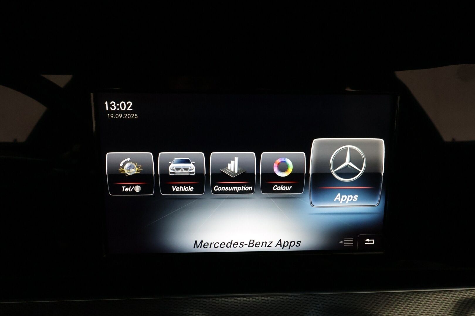 Mercedes-Benz E 2016 220d T A Premium Business AMG **Vakkari / Koukku / 360° / Burmester / Nahka-Alcantara / Multibeam LED**