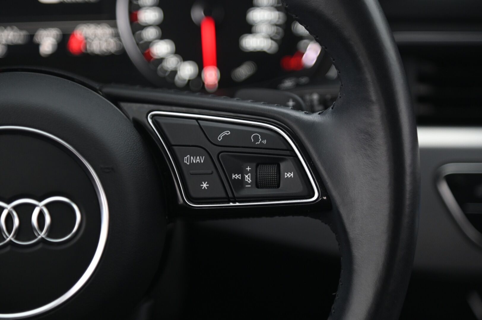 Audi A4 2018 Sedan Business Sport Comfort S line Edition 2,0 TFSI 140 kW S tronic*Webasto / Sporttipenkit / Vakkari* - *Webasto kaukosäätimellä / Juuri huollettu / Suomi-auto / 2x renkaat&vanteet*