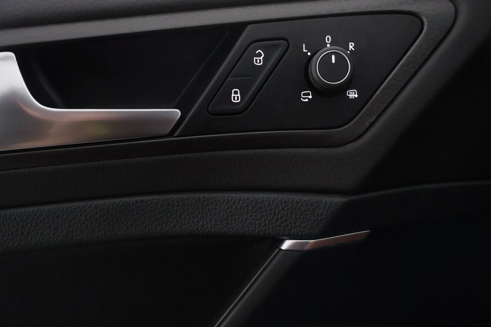 Volkswagen Golf 2018 GTE Plug-In Hybrid 150 kW (204 hv) DSG-automaatti - ACC / Kamera / Ambient / Digimittari / Suomi-auto / Webasto / 2x renkaat 
