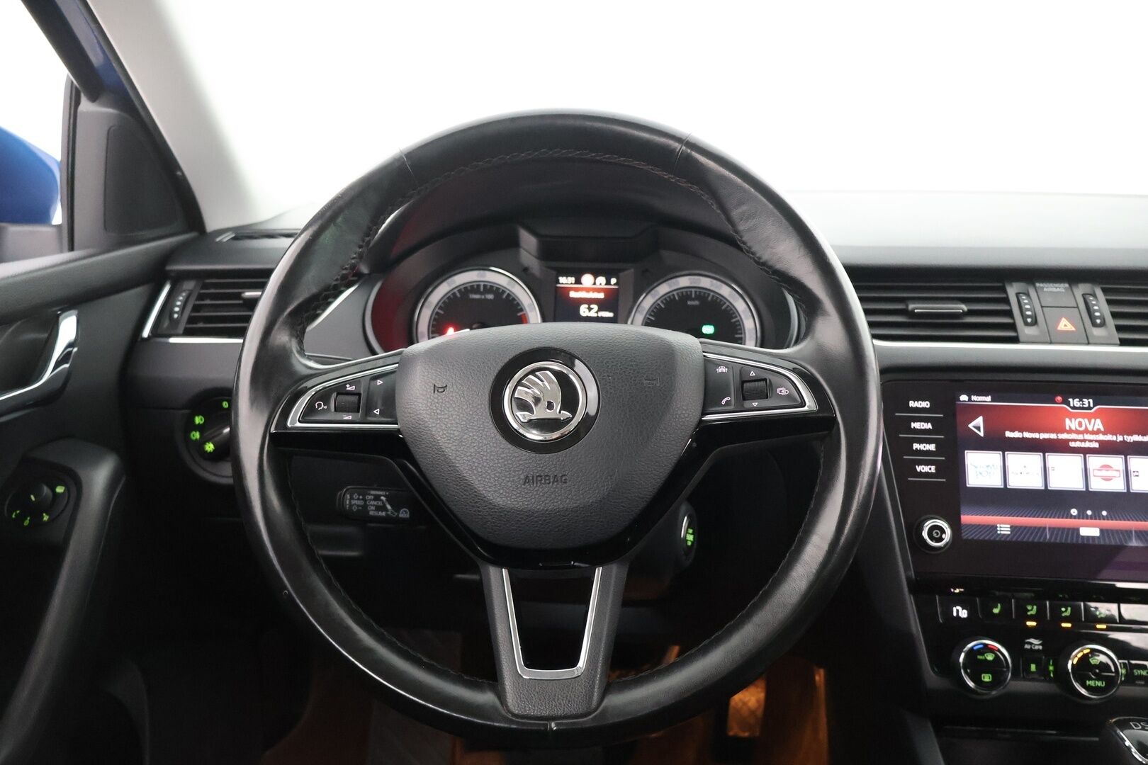 Skoda Octavia 2018 Combi 1,5 TSI Style DSG Autom. - | 1-Om. Suomi-auto | ACC | Webasto | P.kamera | Koukku | LED | BLIS | Keyless | Talvipaketti | Hihna tehty 2024 |