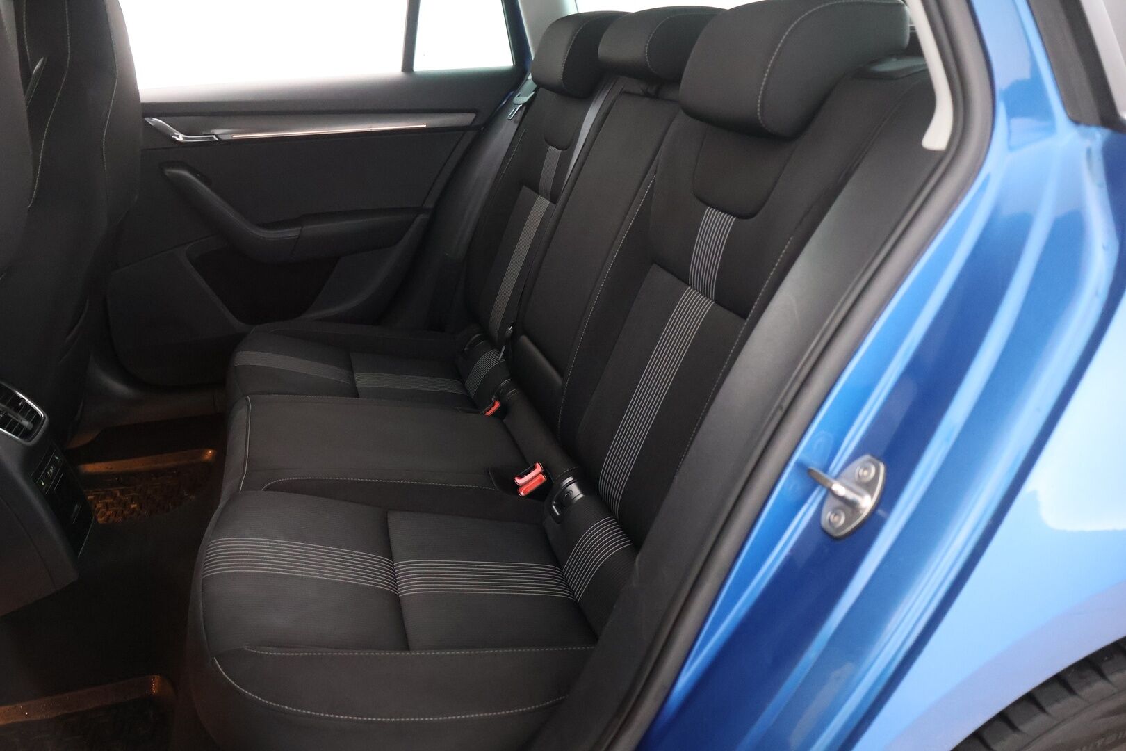 Skoda Octavia 2018 Combi 1,5 TSI Style DSG Autom. - | 1-Om. Suomi-auto | ACC | Webasto | P.kamera | Koukku | LED | BLIS | Keyless | Talvipaketti | Hihna tehty 2024 |