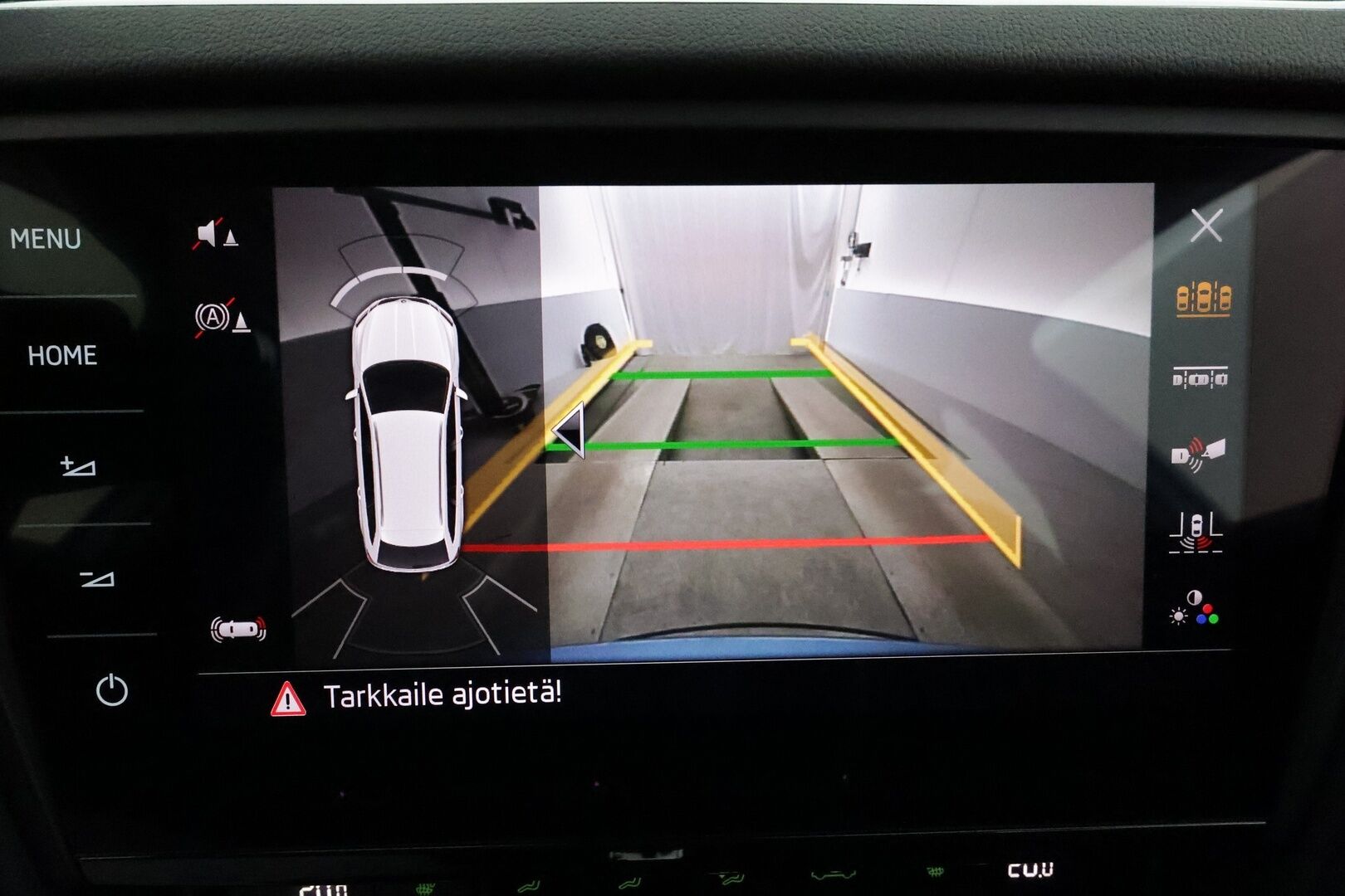Skoda Octavia 2018 Combi 2,0 TDI 184 4x4 Scout DSG Autom. **Muistipenkki / Adapt.vakkari / Koukku / Webasto / LED / Navi / KeylessGo** - 1.om Suomi-auto / P.kamera / Kahdet renkaat aluvanteilla / Tuulilasin lämmitin / Penkinlämmittimet takana / Ratinlämmitin 