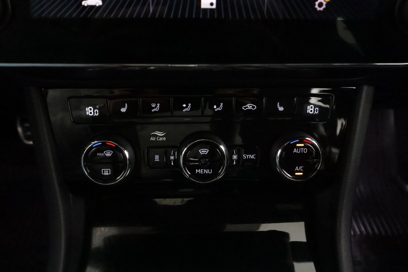 Skoda Superb 2018 2,0 TSI 280 4x4 SportLine DSG Autom. *ACC / Webasto / Canton / P-Kamera / Muistipenkki / Koukku* - Suomi-auto / Kahdet Renkaat