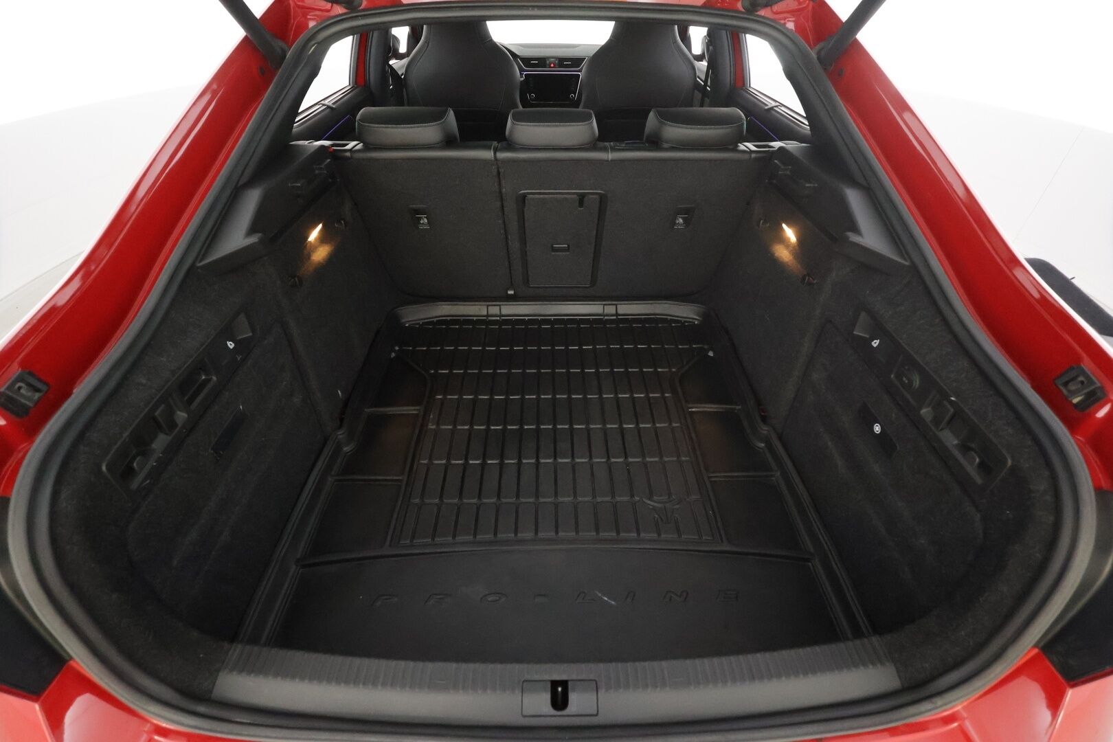 Skoda Superb 2018 2,0 TSI 280 4x4 SportLine DSG Autom. *ACC / Webasto / Canton / P-Kamera / Muistipenkki / Koukku* - Suomi-auto / Kahdet Renkaat