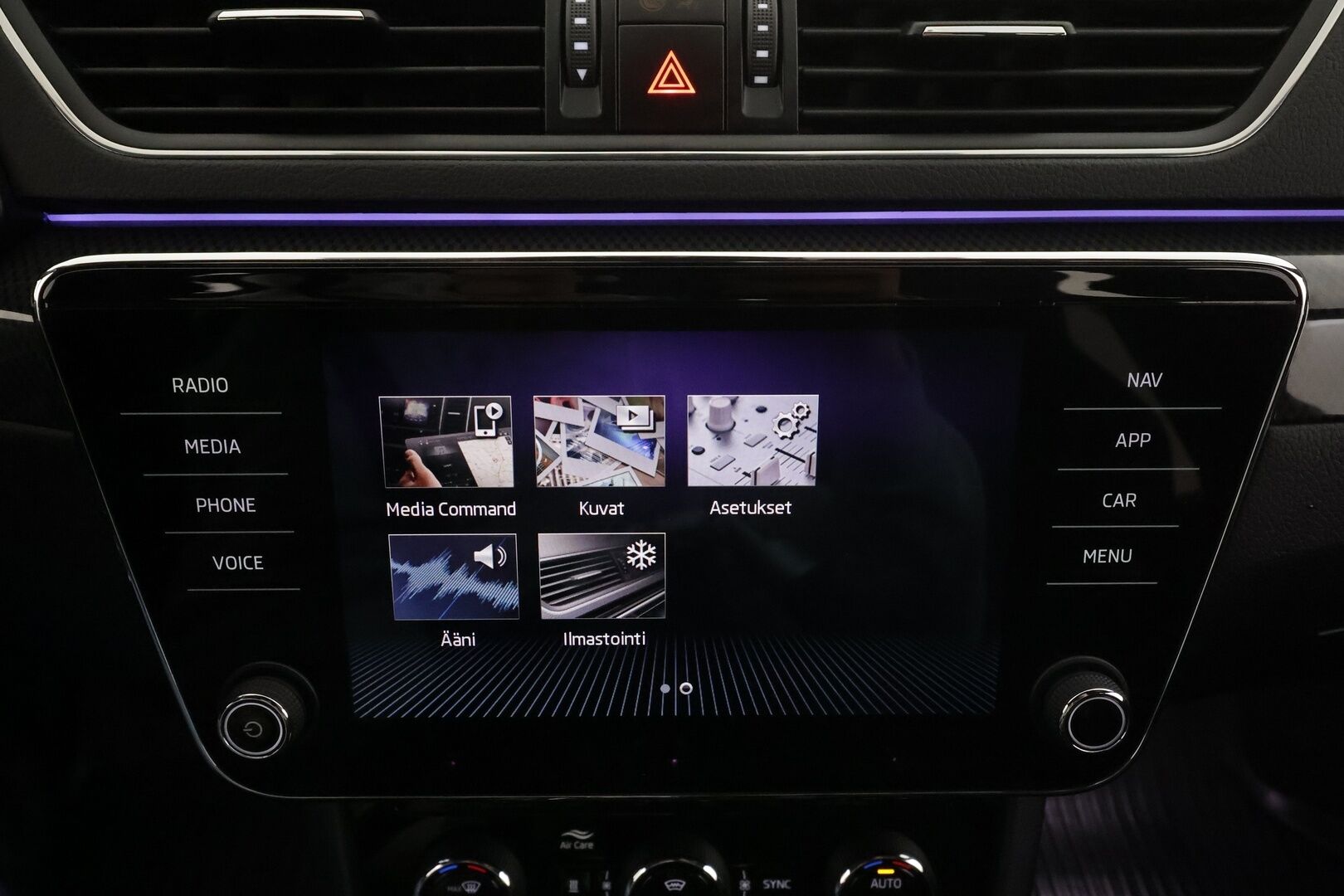 Skoda Superb 2018 2,0 TSI 280 4x4 SportLine DSG Autom. *ACC / Webasto / Canton / P-Kamera / Muistipenkki / Koukku* - Suomi-auto / Kahdet Renkaat